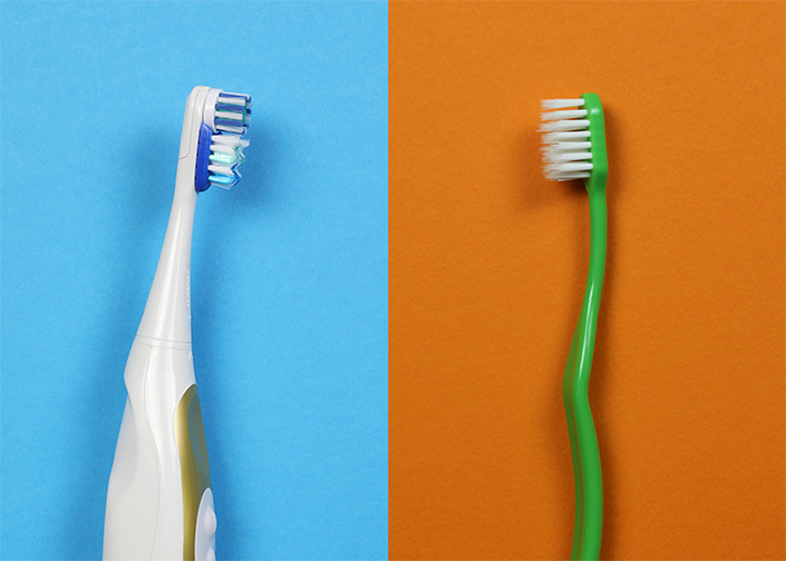 https://www.spinbrush.com/images/article-images/electric-vs-manual-toothbrush-hero.jpg